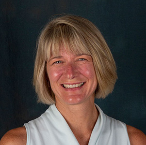 betsy-silva_sq.jpg