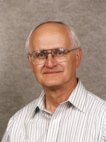 Headshot of Dr. Howard Perry
