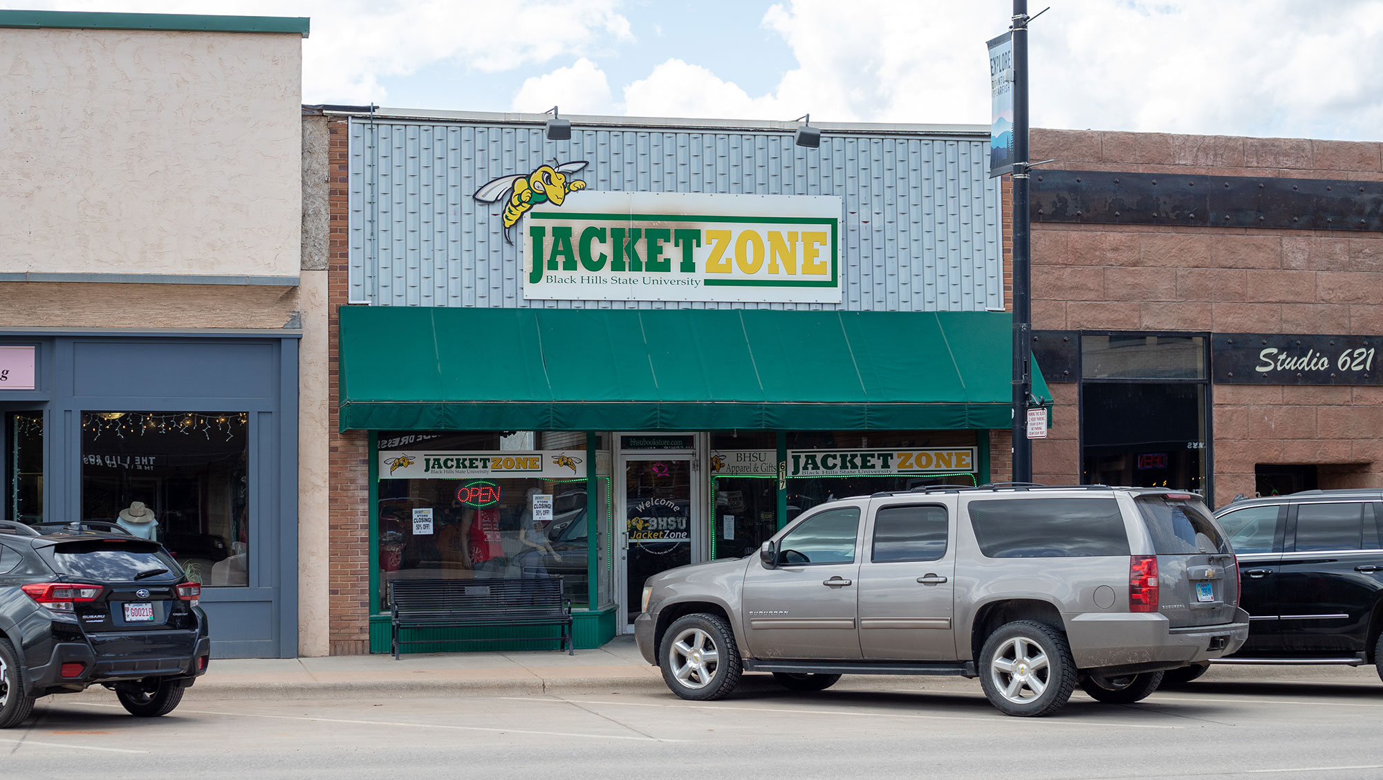 JACKET ZONE TO CLOSE MAY 19