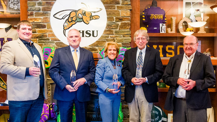 Alumni Honored at Luncheon 