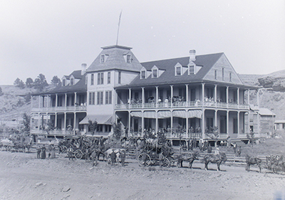Minnekahta Hotel By William J. Collins.