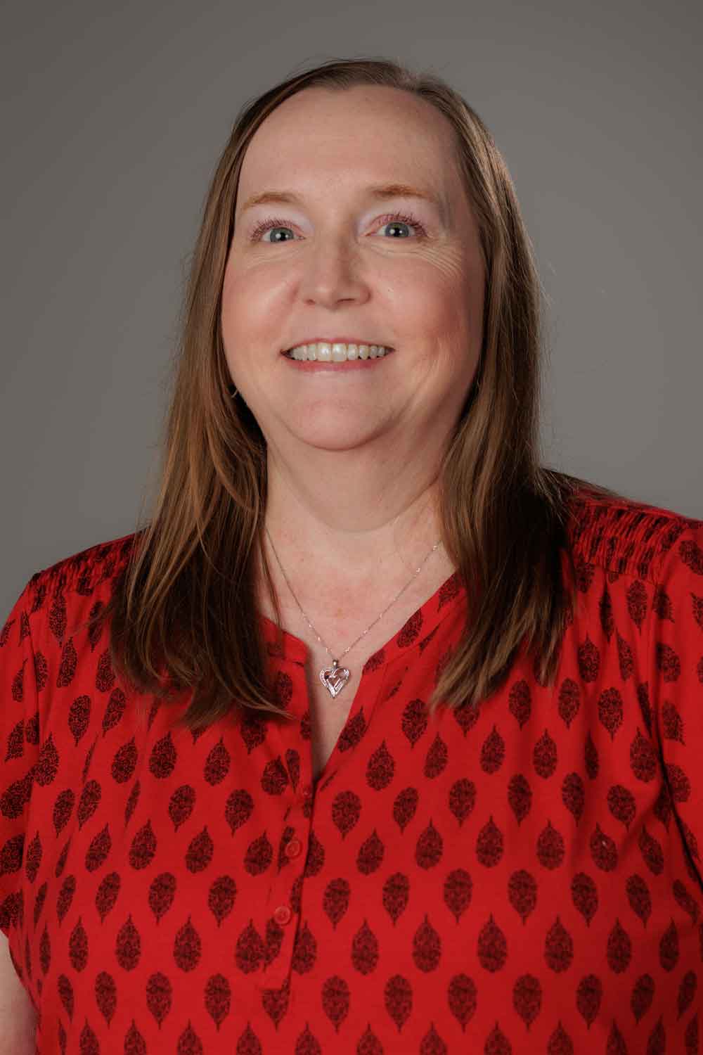 Profile Picture: 300w x 400h