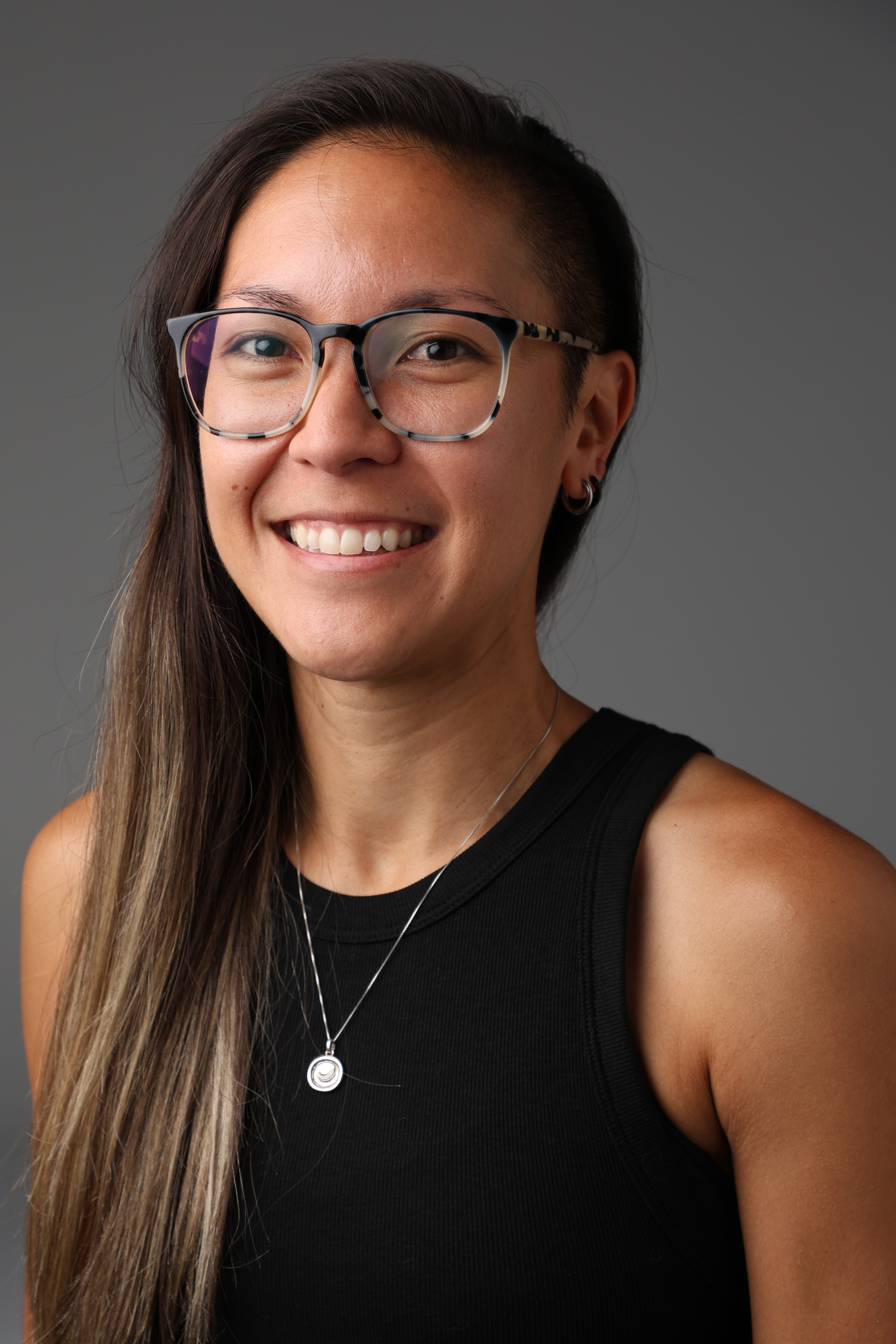 Profile Picture: 300w x 400h