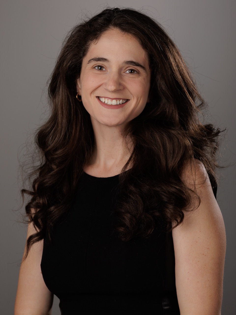 Profile Picture: 300w x 400h