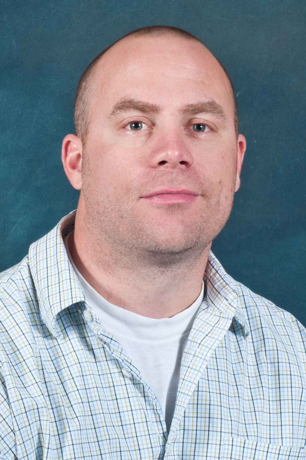 Profile Picture: 300w x 400h