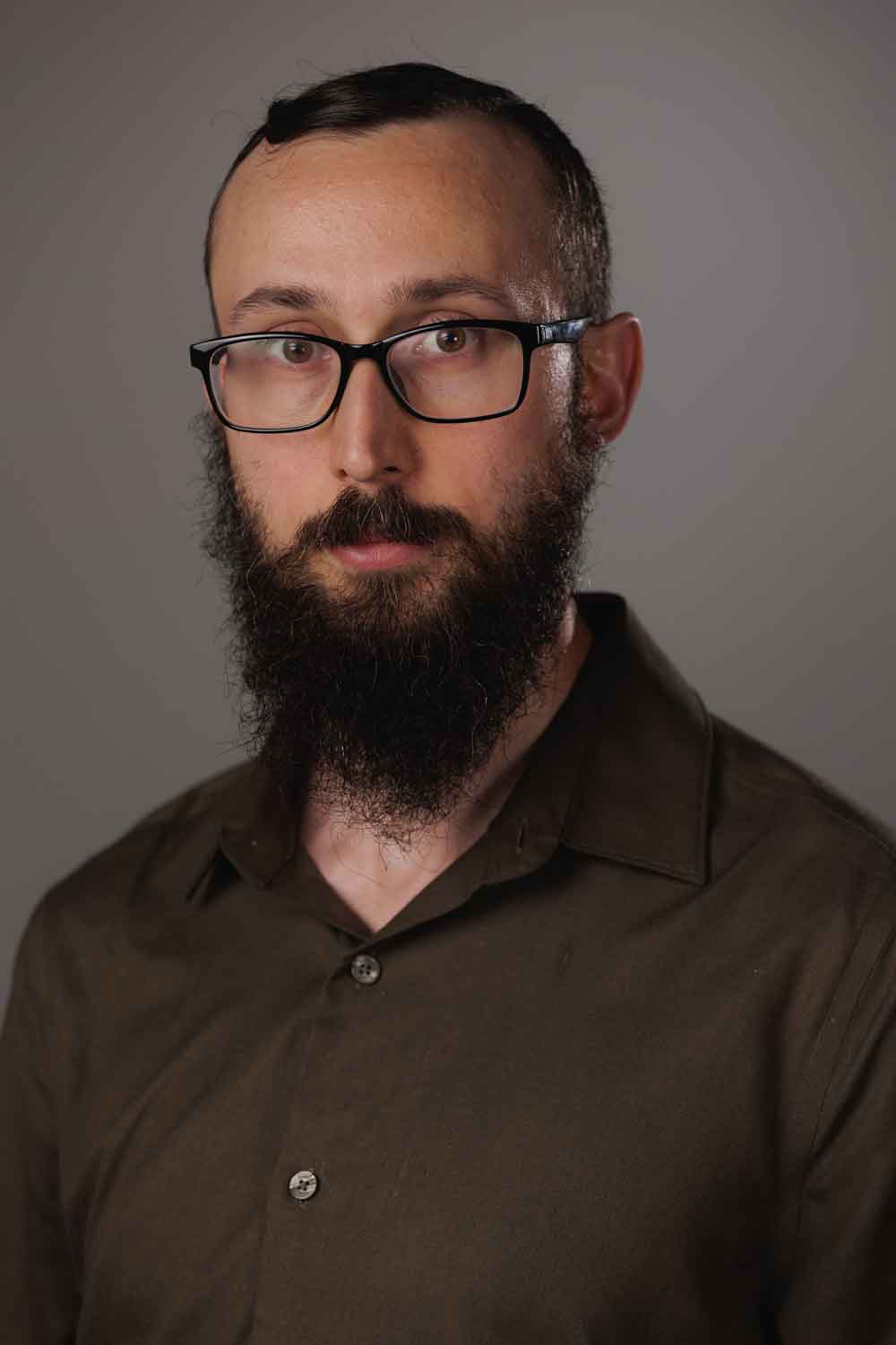 Profile Picture: 300w x 400h