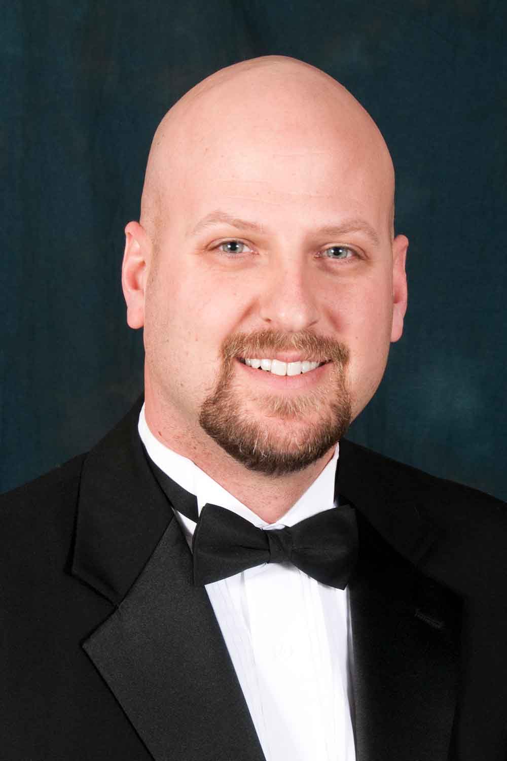 Profile Picture: 300w x 400h