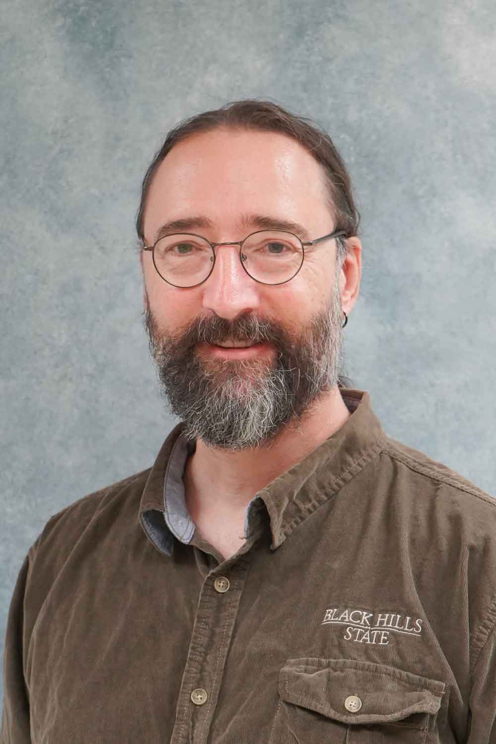 Profile Picture: 300w x 400h