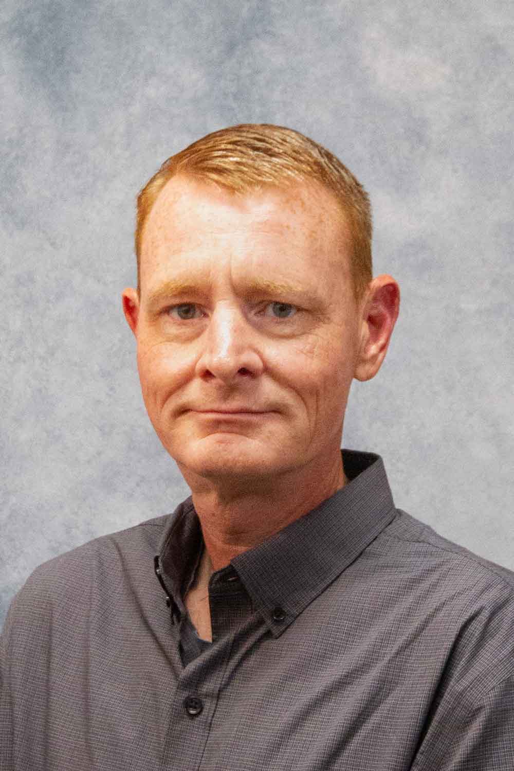 Profile Picture: 300w x 400h