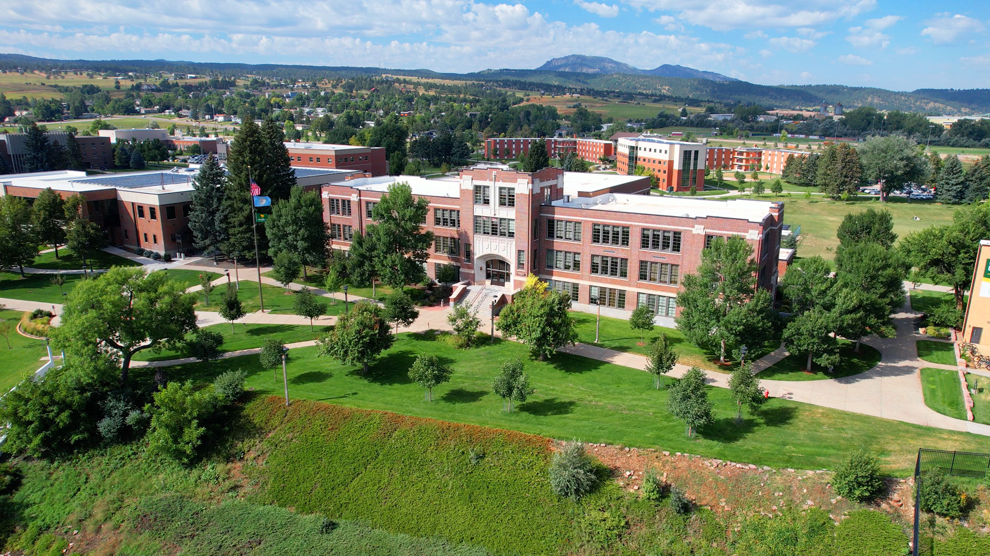 aerial view of Woodburn Hall on the BHSU campus.